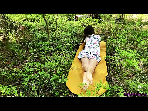 ❤️ Stranger on Tinder masturbasi My Pussy and Fucks Passionately in the woods ☑ Sialan pada kami ️❤